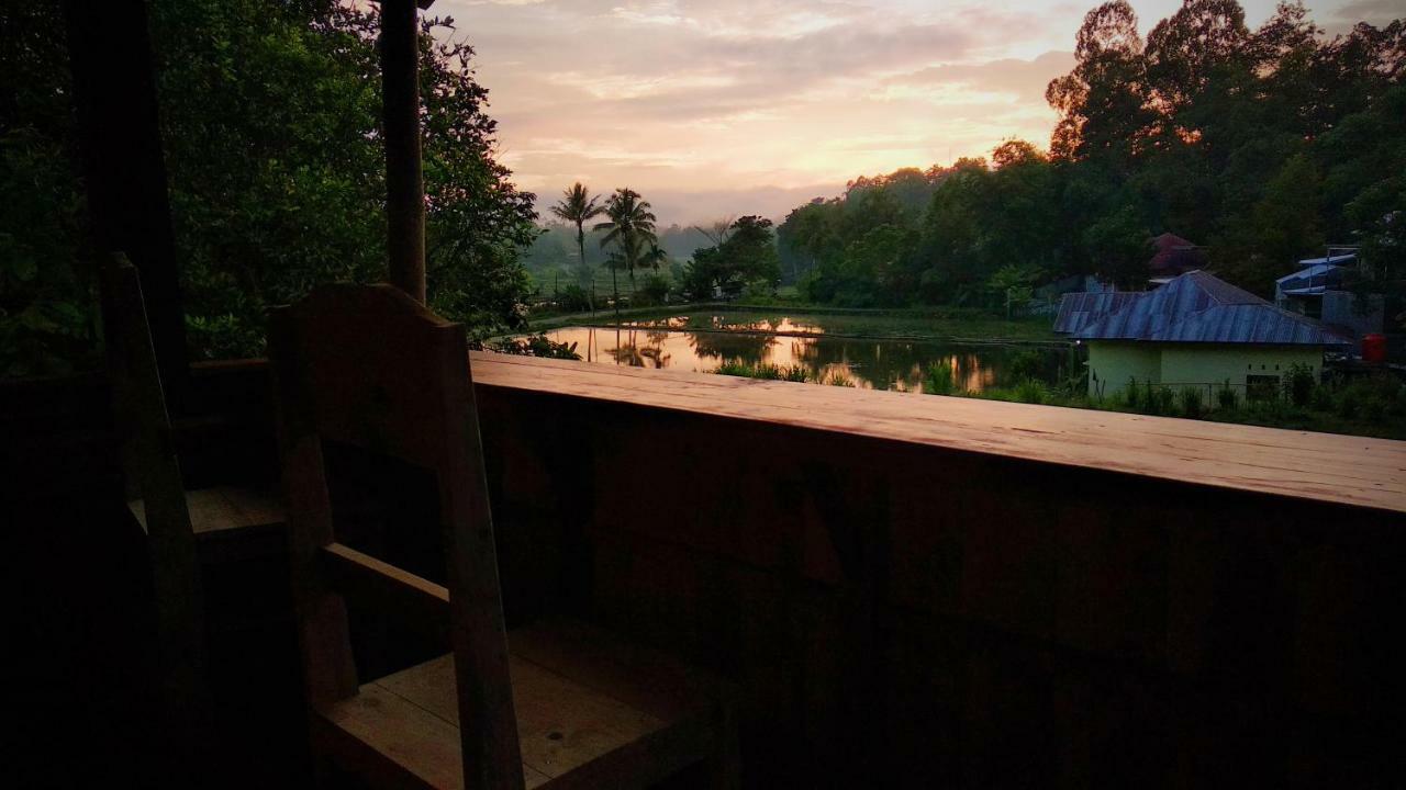 Mama Tia Family Homestay Rantepao Exteriör bild
